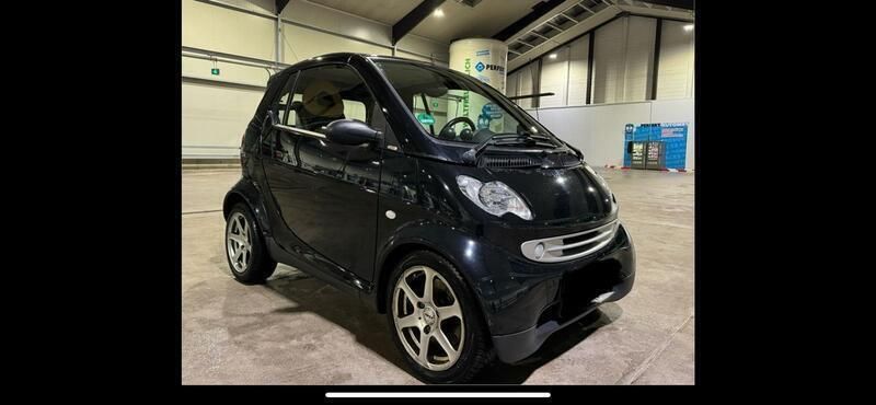 Schwarz Gebraucht 2006 Smart ForTwo Cabrio Cabrio | 2.200 € (Guter Preis) - Bild 1/4