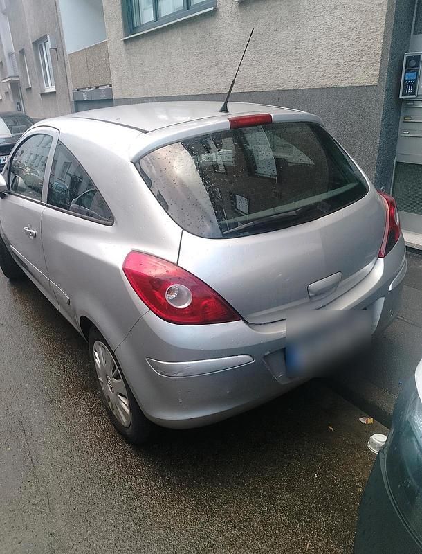 Gebraucht Opel Corsa 80 PS (58 kW) 2007 Silber Kleinwagen