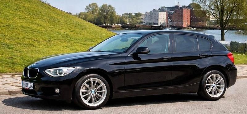 Gebraucht BMW 118 143 PS (105 kW) 2014 Schwarz Kleinwagen