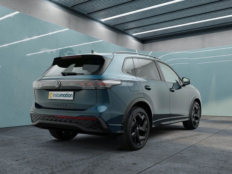 Gebraucht VW Tiguan Style 150 PS (110 kW) 2024 Blau SUV
