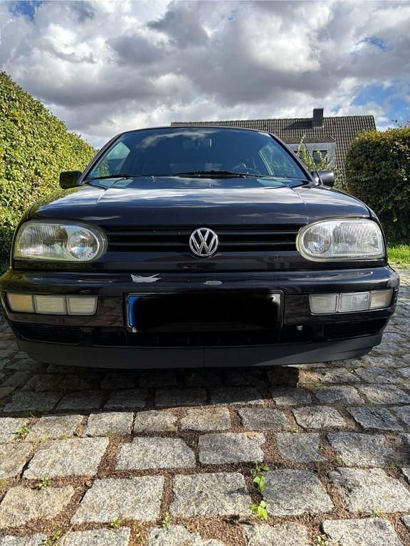 Gebraucht VW Golf Cabriolet Classicline 101 PS (74 kW) 1998 Schwarz Cabrio