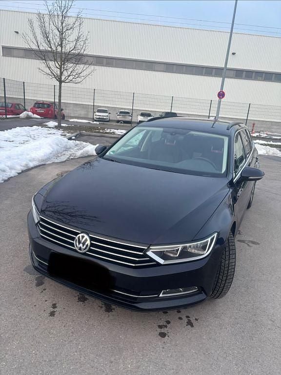Schwarz Gebraucht 2017 VW Passat Comfortline Kombi | 13.500 € (Superpreis) - Bild 1/4