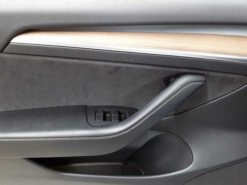 Gebraucht Tesla Model 3 Performance 377 kW (513 PS) 2021 Pearl white multicoat Limousine