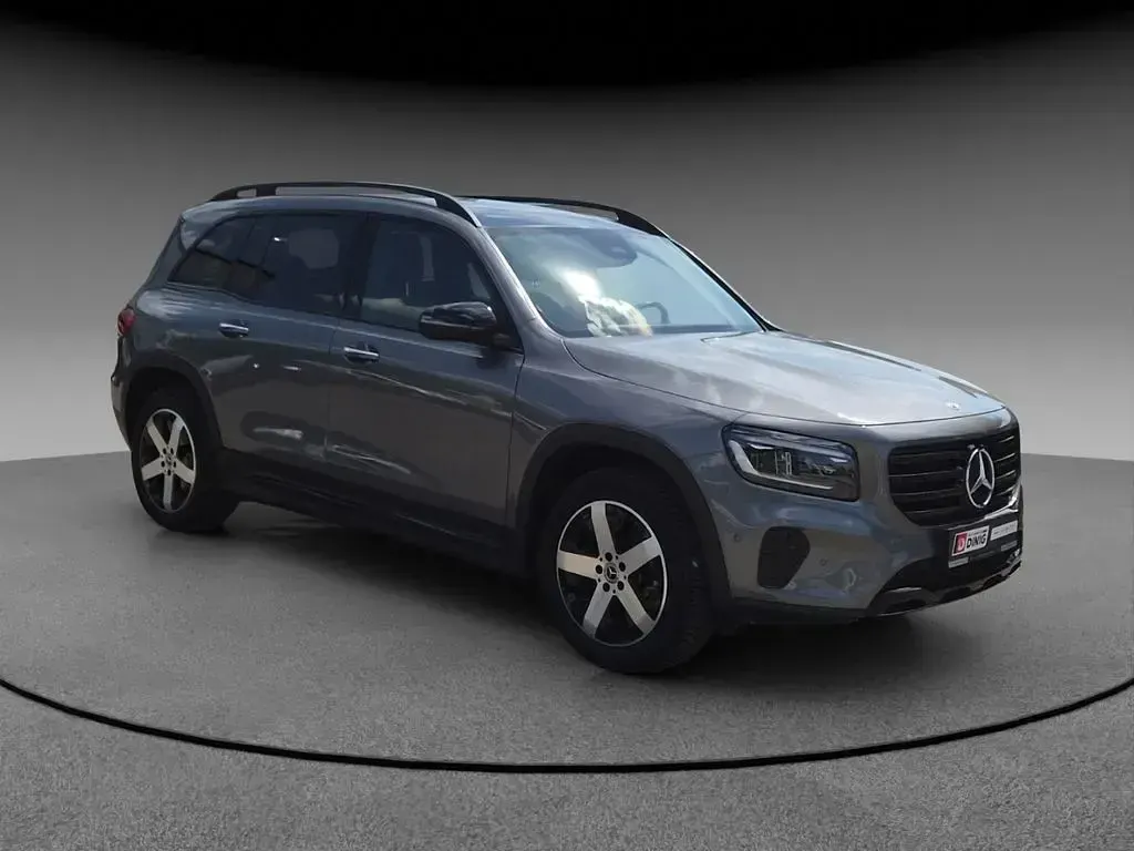 Gebraucht Mercedes GLB200 Progressive 163 PS (119 kW) 2024 Grau SUV