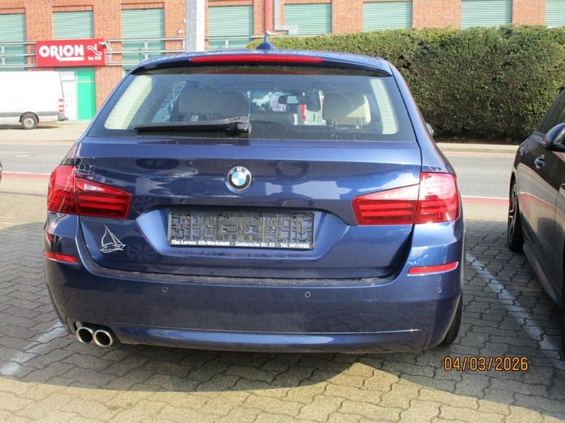 Gebraucht BMW 520 190 PS (139 kW) 2017 Blau Kombi
