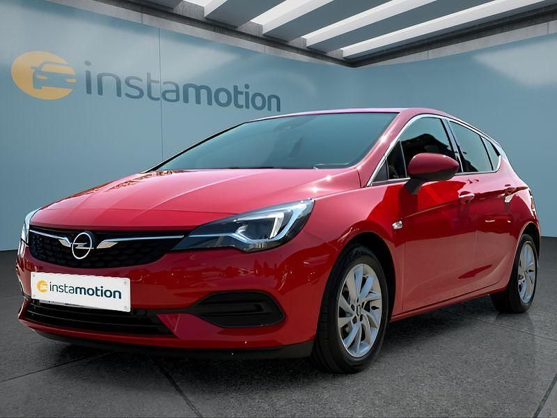 Rot Gebraucht 2019 Opel Astra Limousine | 13.699 € (Etwas zu teuer) - Bild 1/4