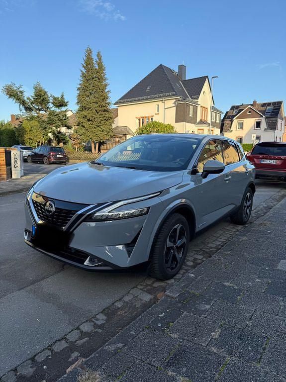 Grau Gebraucht 2023 Nissan Qashqai SUV | 23.800 € (Guter Preis) - Bild 1/4