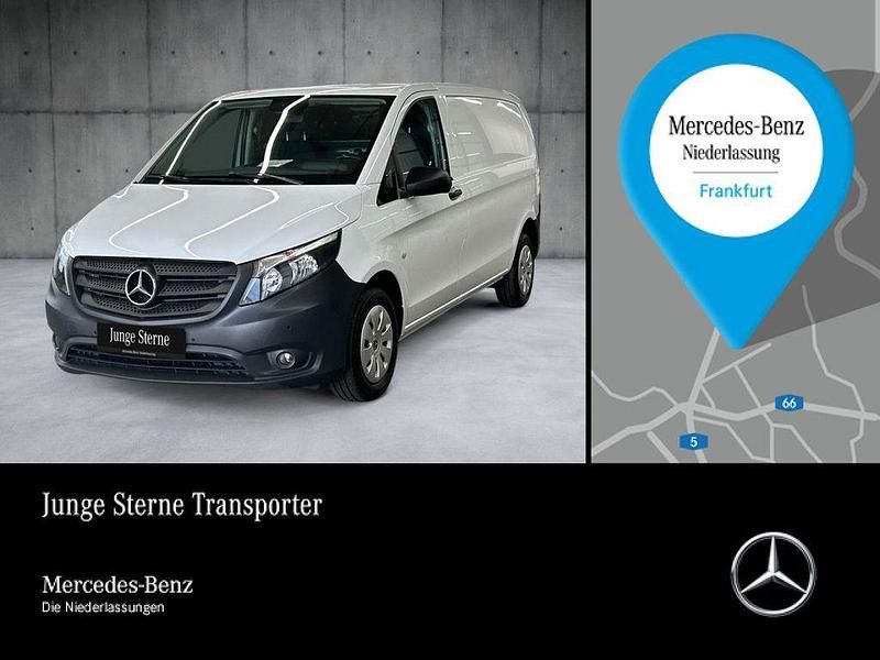 Weiß Gebraucht 2022 Mercedes Vito Van / Kleinbus | 25.561 € (Guter Preis) - Bild 1/4