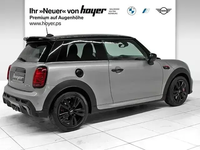 Second-hand Mini John Cooper Works 231 CP (169 kW) 2024 Argintiu Hatchback
