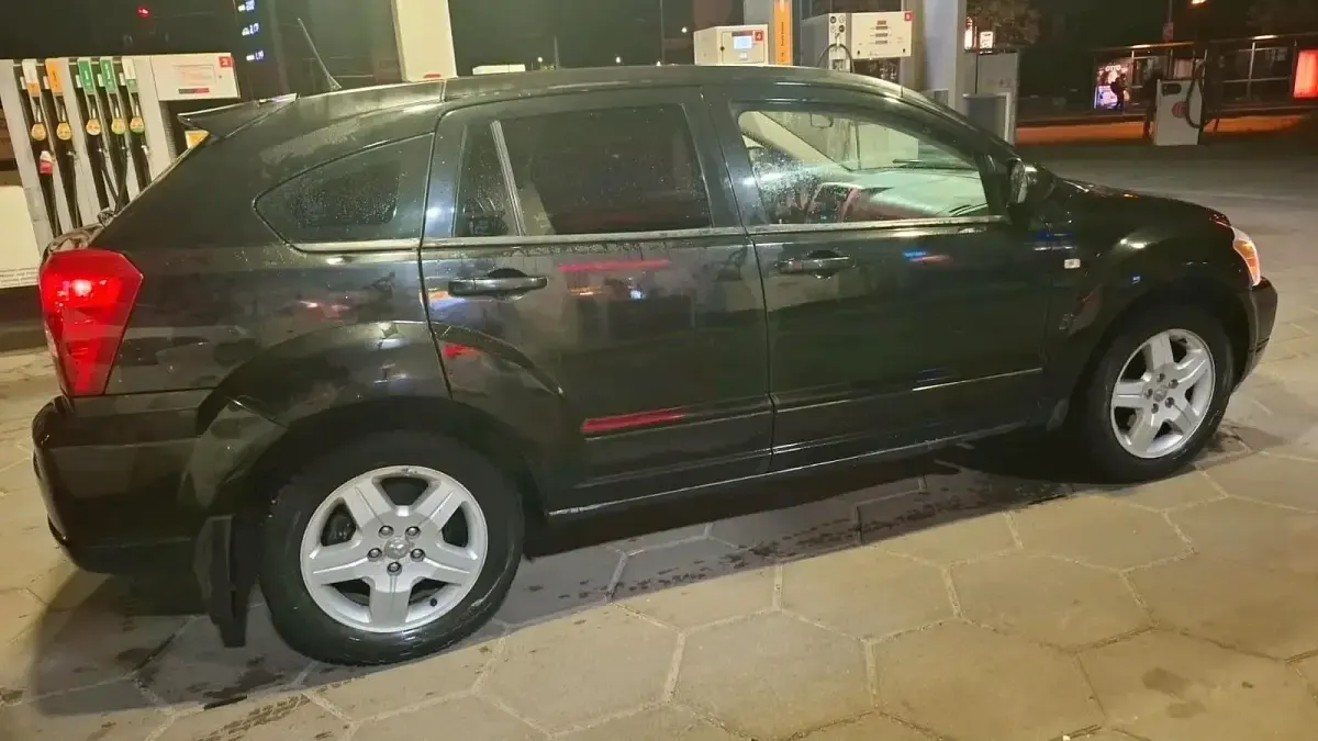 Gebraucht Dodge Caliber 140 PS (102 kW) 2009 Schwarz Kleinwagen