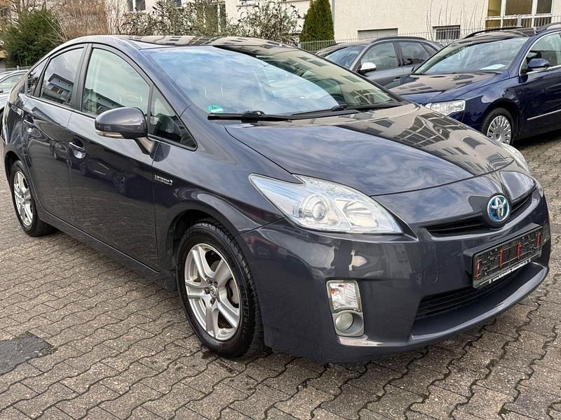 Gebraucht Toyota Prius Basis 99 PS (72 kW) 2011 Grau Limousine