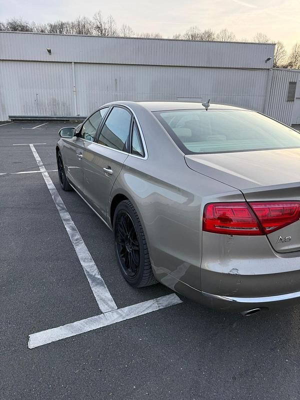 Gebraucht Audi A8 Business 358 PS (263 kW) 2013 Gold Limousine