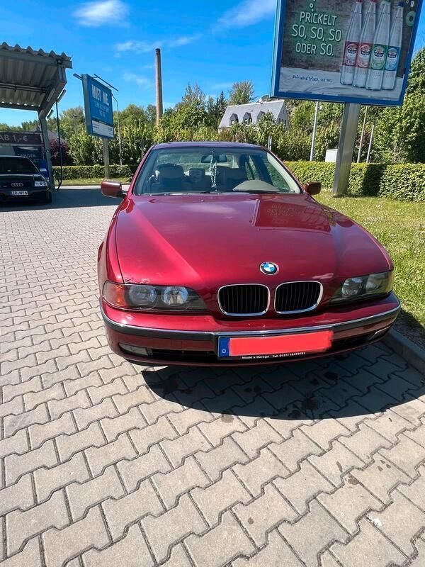 Rot Gebraucht 1996 BMW 523 Limousine | 3.500 € (Guter Preis) - Bild 1/4