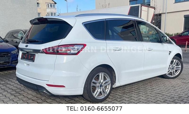 Gebraucht Ford S-MAX Titanium 190 PS (139 kW) 2019 Weiß Van / Kleinbus