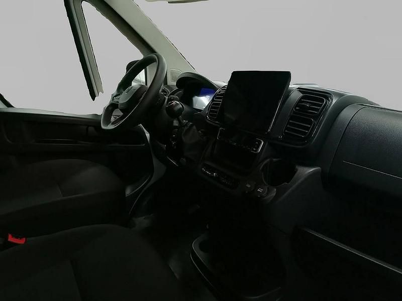 Gebraucht Peugeot Boxer 140 PS (102 kW) 2024 Weiß Van