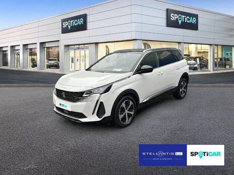 Weiß perlmuttweiß Gebraucht 2023 Peugeot 5008 GT Van / Kleinbus | 25.990 € (Superpreis) - Bild 1/3