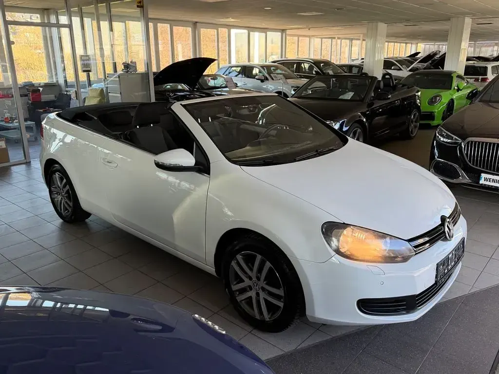 Gebraucht VW Golf Cabriolet Basis 105 PS (77 kW) 2012 Weiß Cabrio