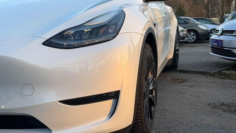 Gebraucht Tesla Model Y Performance 392 kW (534 PS) 2022 Weiß SUV