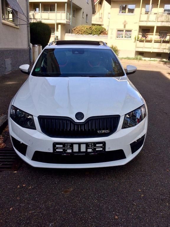 Gebraucht Skoda Octavia RS 220 PS (161 kW) 2013 Weiß Kombi