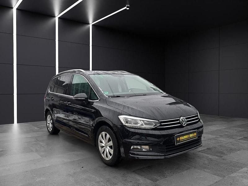 Gebraucht VW Touran Highline 179 PS (131 kW) 2016 Schwarz Van / Kleinbus