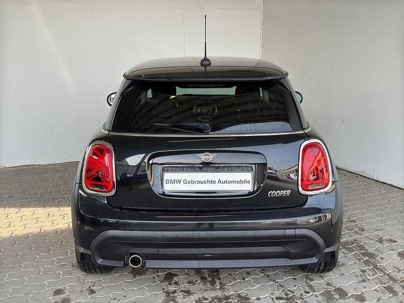 Gebraucht Mini Cooper Special Edition 136 PS (100 kW) 2023 Midnight black met. Kleinwagen