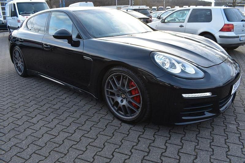 Gebraucht Porsche Panamera 300 PS (220 kW) 2014 Schwarz Kleinwagen