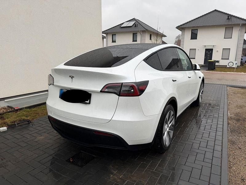 Gebraucht Tesla Model Y Long Range RWD 255 kW (347 PS) 2024 Weiß SUV