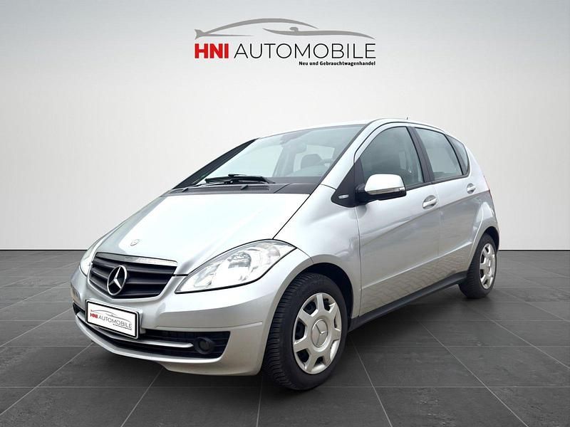 Gebraucht Mercedes A160 95 PS (69 kW) 2012 Silber Kleinwagen