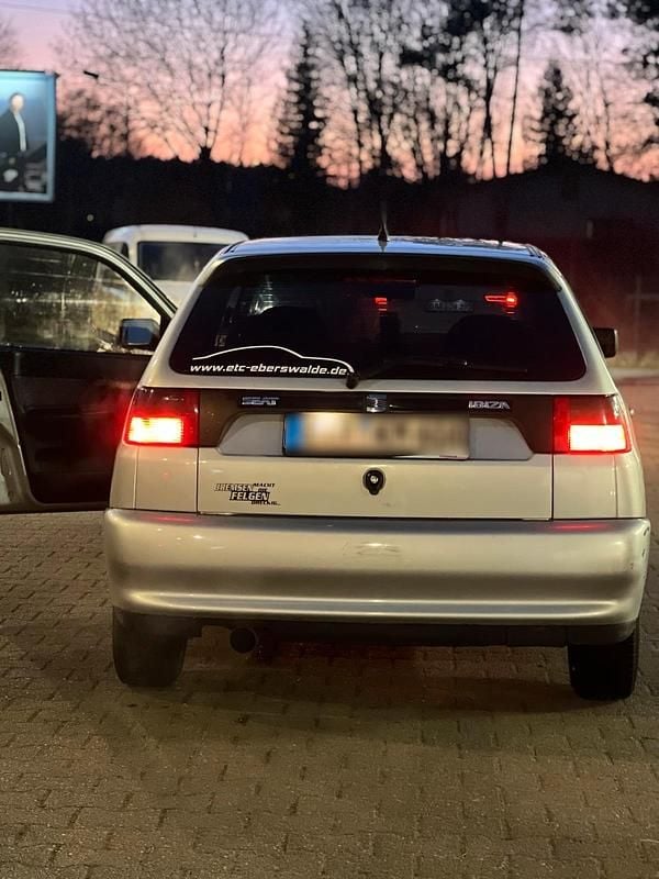 Gebraucht Seat Ibiza 60 PS (44 kW) 1999 Silber Kleinwagen