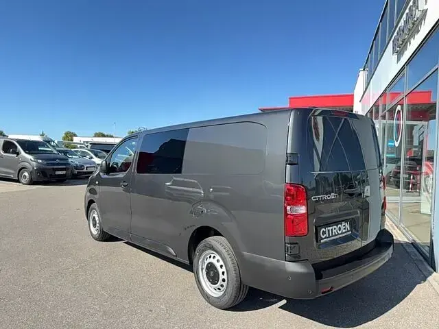 Neu Citroën Jumpy 120 PS (88 kW) 2025 Grau (titanium grau m01j titanium graumetalli) Van / Kleinbus