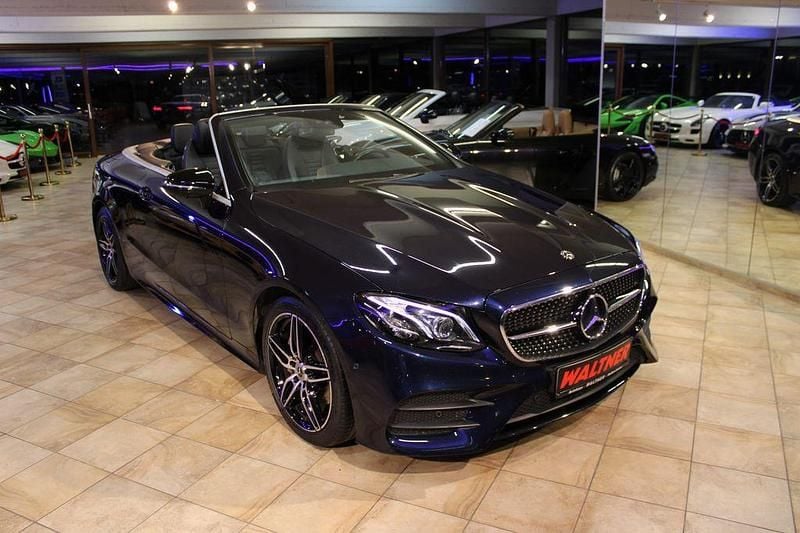 Gebraucht Mercedes E220 AMG line 194 PS (142 kW) 2021 Blau Cabrio