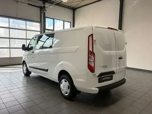 Używany Ford Transit Custom Trend 131 KM (96 kW) 2022 Biały Van