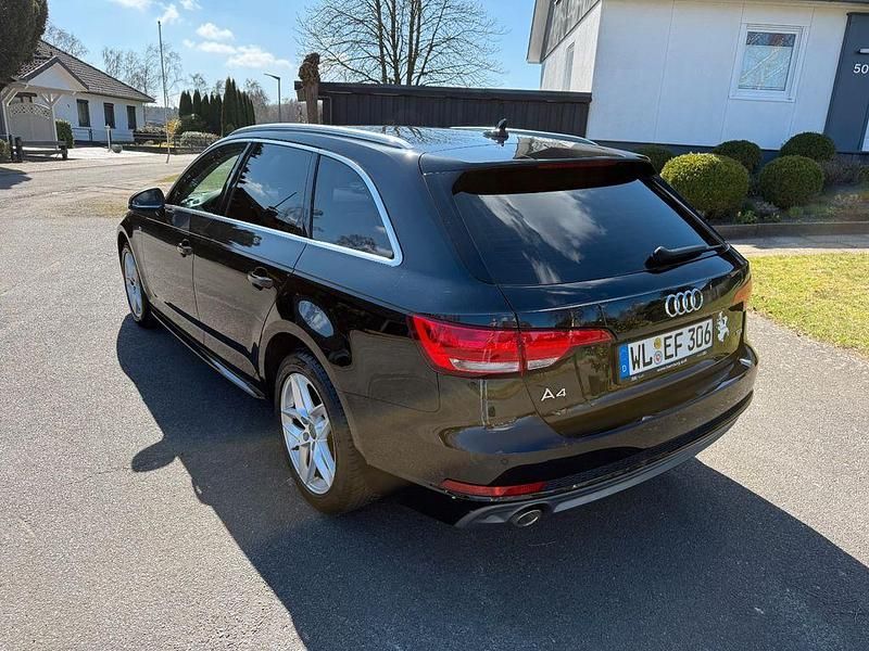 Gebraucht Audi A4 S-Line 150 PS (110 kW) 2018 Schwarz Kombi