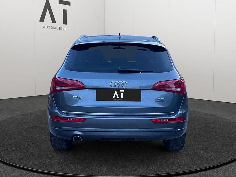 Gebraucht Audi Q5 Comfort 150 PS (110 kW) 2016 Grau SUV