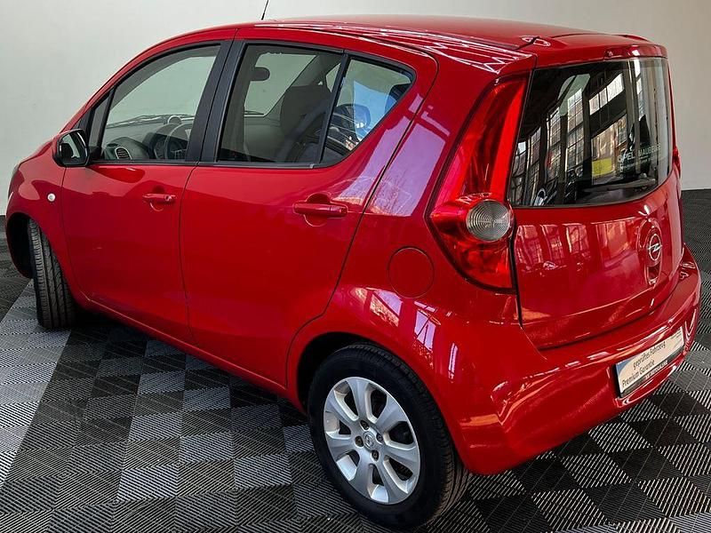 Gebraucht Opel Agila Edition 86 PS (63 kW) 2009 Rot Kleinwagen