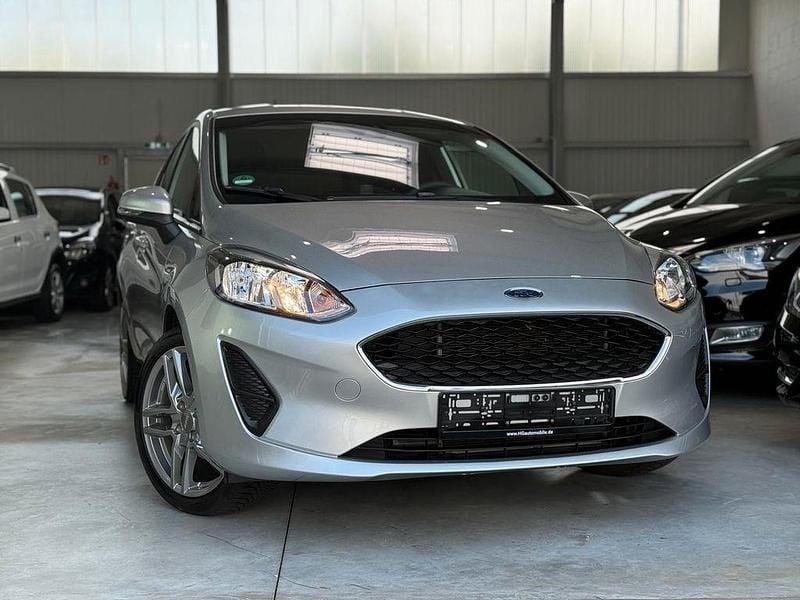 Silber Gebraucht 2018 Ford Fiesta Trend Kleinwagen | 7.900 € (Guter Preis) - Bild 1/4