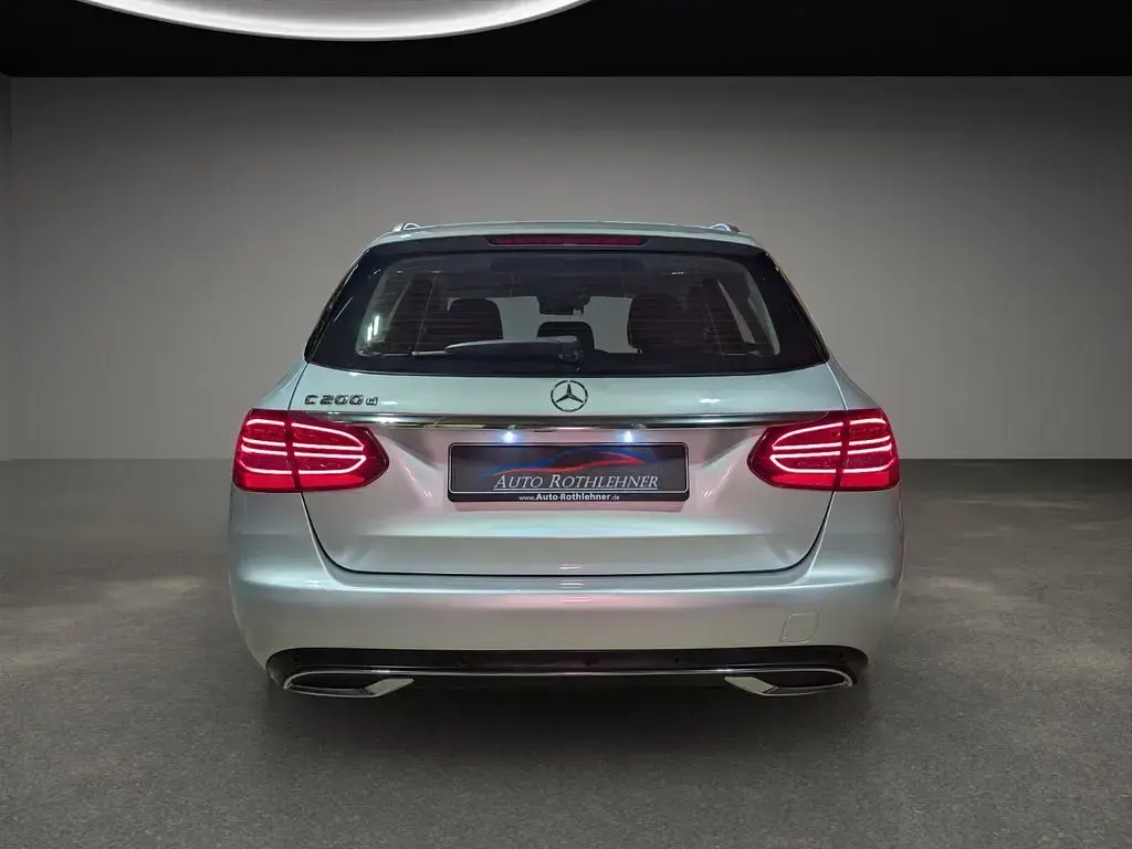 Gebraucht Mercedes 200 160 PS (117 kW) 2019 Silber Limousine