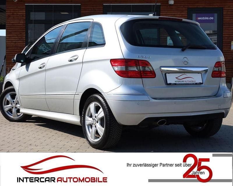 Gebraucht Mercedes B200 136 PS (100 kW) 2008 Polarsilber  metalliclack Van / Kleinbus