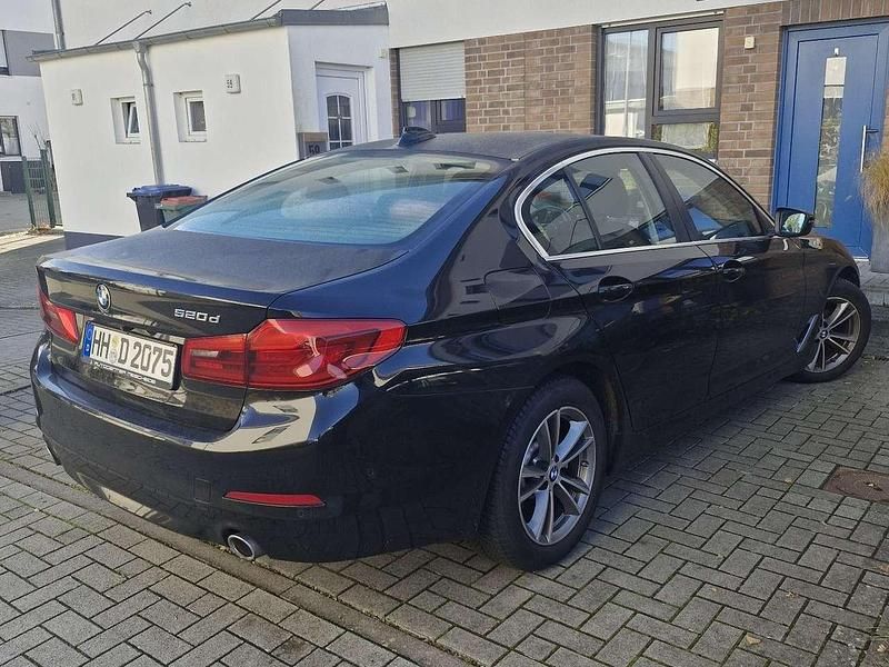 Gebraucht BMW 520 190 PS (139 kW) 2018 Schwarz Limousine