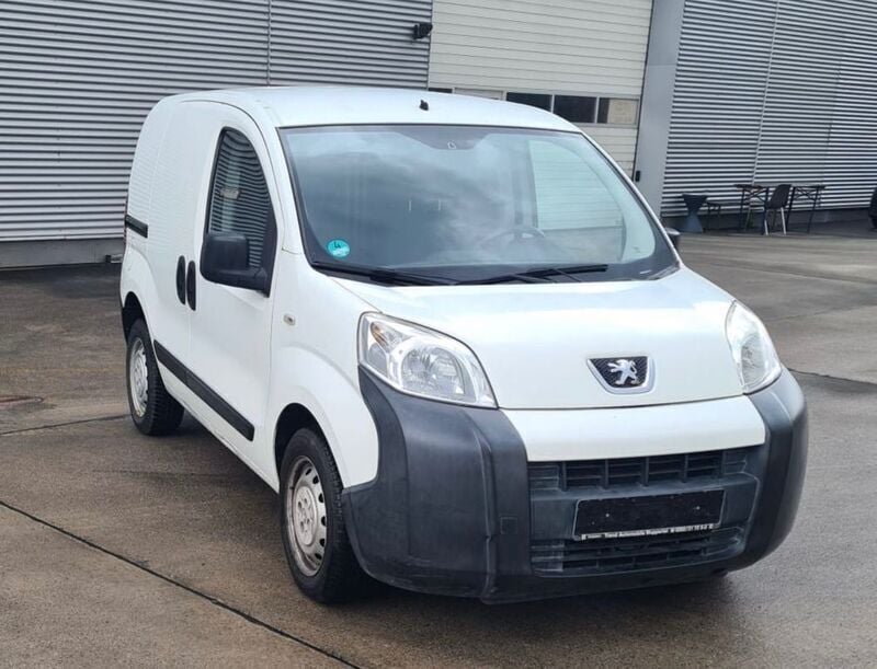 Weiß Gebraucht 2010 Peugeot Bipper Van / Kleinbus | 4.290 € (Fairer Preis) - Bild 1/4
