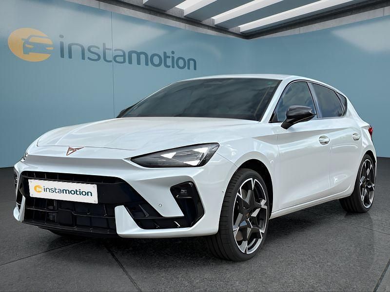 Neu Cupra Leon VZ 300 PS (220 kW) 2025 Weiß Kleinwagen