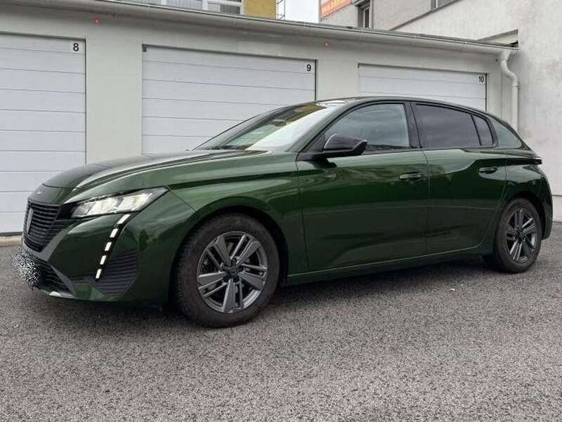 Grün Gebraucht 2023 Peugeot 308 Active Limousine | 20.000 € (Fairer Preis) - Bild 1/4