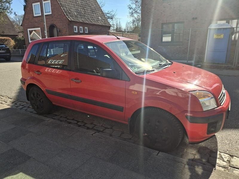 Gebraucht Ford Fusion 80 PS (58 kW) 2008 Rot Kleinwagen