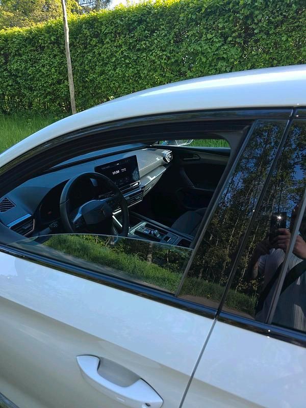 Gebraucht Cupra Leon VZ3 300 PS (220 kW) 2023 Weiß Limousine