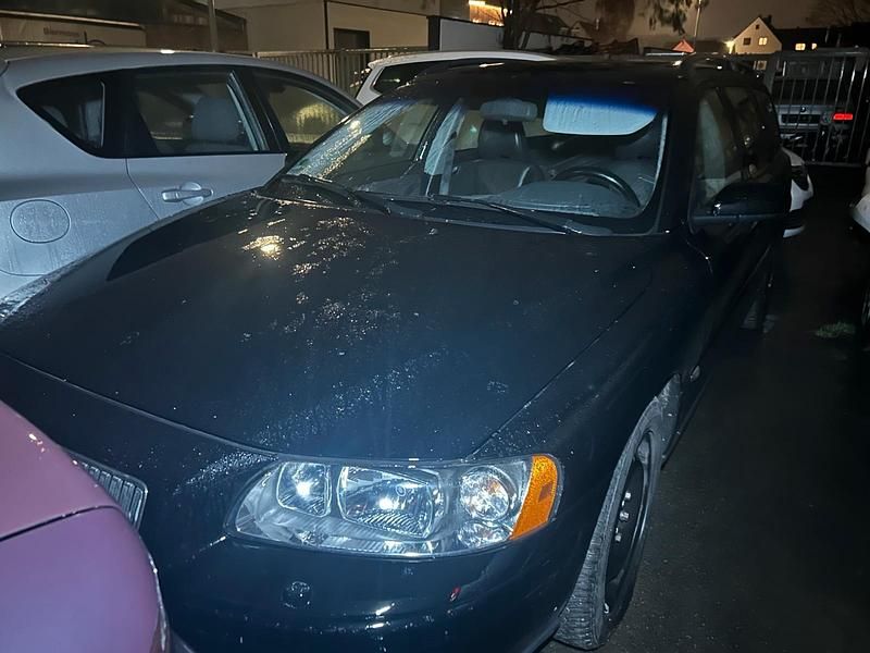 Schwarz Gebraucht 2005 Volvo V70 Kombi | 1.450 € (Guter Preis) - Bild 1/4