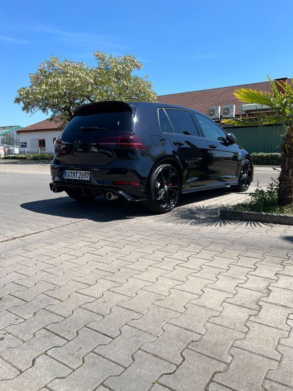 Schwarz Gebraucht 2019 VW Golf VII GTI Limousine | 22.000 € (Guter Preis) - Bild 1/4