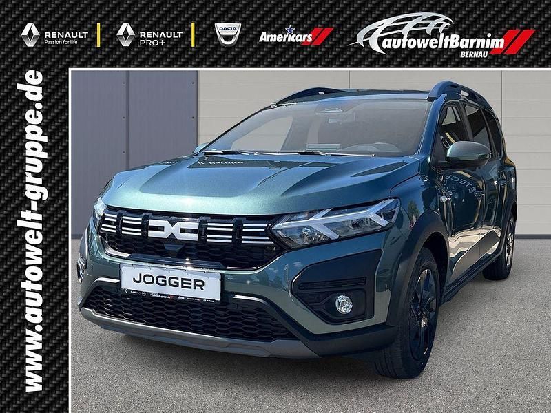 Grün Gebraucht 2025 Dacia Jogger Extreme Limousine | 27.490 € (Fairer Preis) - Bild 1/4