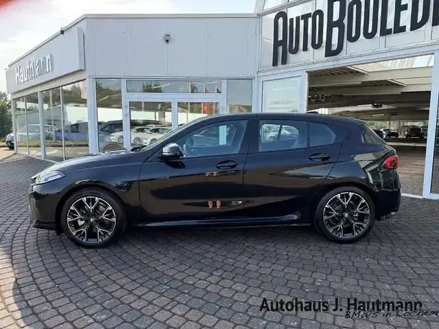Gebraucht BMW 120 M Sport 170 PS (125 kW) 2026 Schwarz Kleinwagen