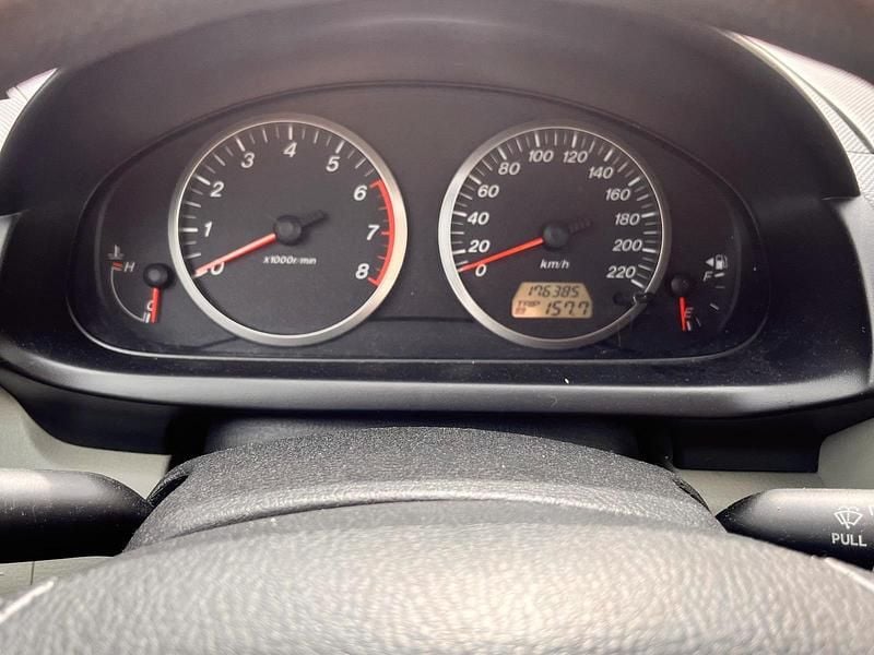 Second-hand Mazda 2 75 CP (55 kW) 2006 Roșu Hatchback