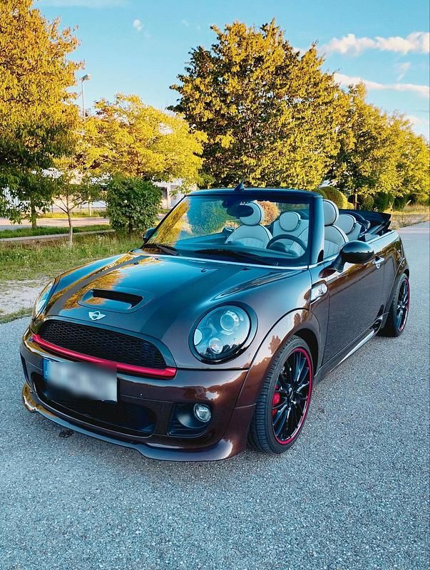 Braun Gebraucht 2011 Mini John Cooper Works Cabriolet Cabrio | 8.950 € - Bild 1/4